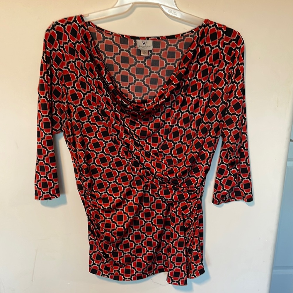 Used top Very beautiful top nice color